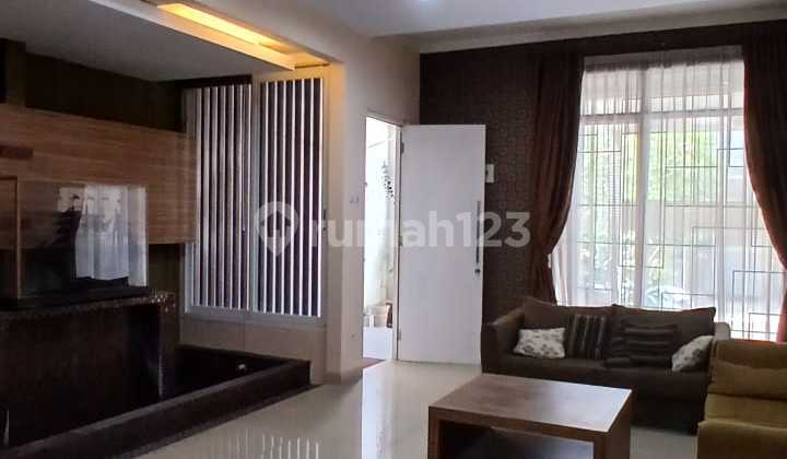For Rent: Comfortable & Well-Maintained House, Ready to Occupy in Kebayoran Residence 2