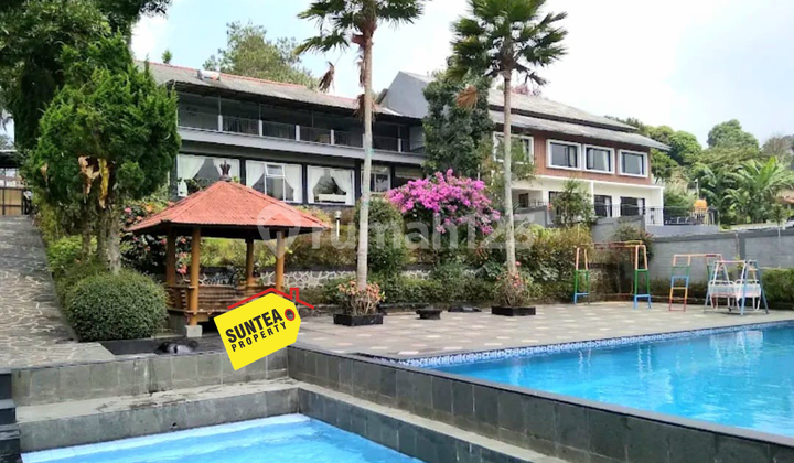 Villa Cantik dengan Nuansa Resort di Puncak Bogor