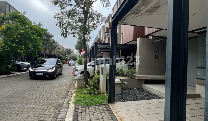 3 Bedroom Semi-Furnished House in BSD