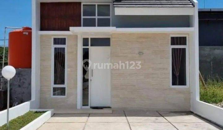 Rumah Siao Huni Depan Polda 1