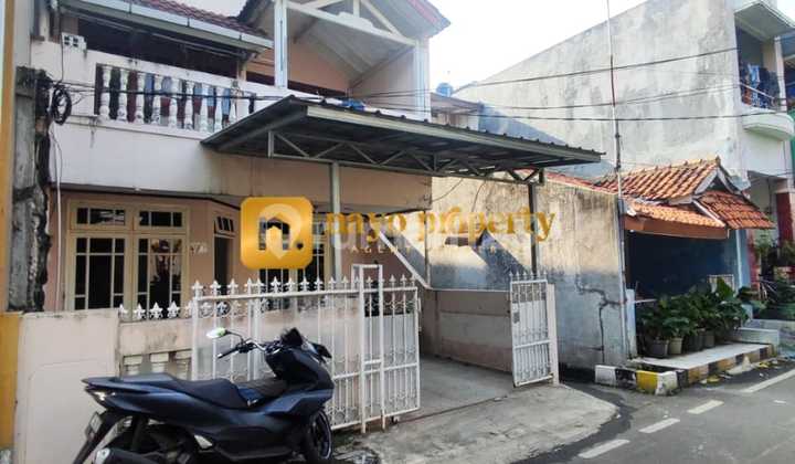 Nice Cheap House in a Strategic Complex in Kramat Jati, East Jakarta