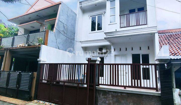 Rumah Baru Furnished Dalam Komplek di Jatiwaringin Bekasi 2