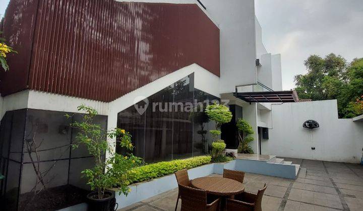 Rumah Modern Minimalis Private Pool Dan Double Celling Tebet 1