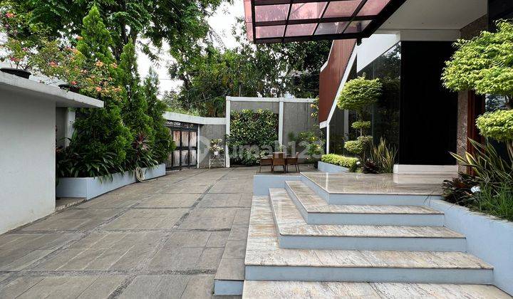 Rumah Mewah 3 Lantai Ada Kolam Renang di Tebet Jakarta Selatan 1