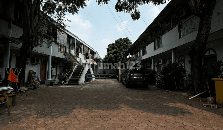 Rumah Kost Aktif Akses Strategis Dekat Akses Tol, SHM 54 Pintu 1