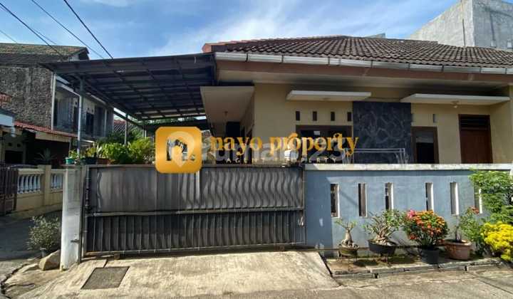 Rumah Hook Tanah Luas Dalam Komplek Strategis Di Jakasampurna Galaxy 2
