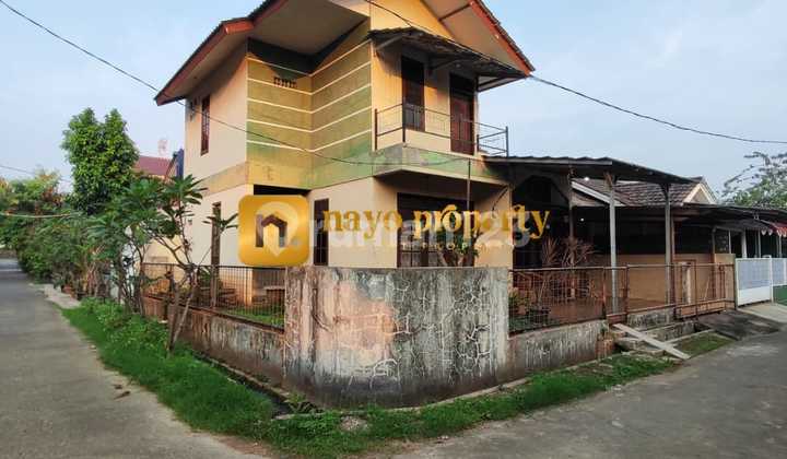 Rumah Hoek Dalam Komplek Strategis Di Pondok Pekayon Indah Bekasi