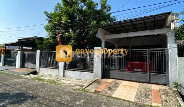 Rumah Murah Tanah Luas Dalam Komplek Jatiwaringin Asri Bekasi Rumah Murah Tanah Luas Dalam Komplek Jatiwaringin Asri Bekasi