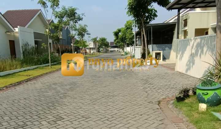 New House in Complex One Step from Tambun Bekasi Station 2