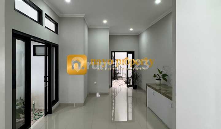 Affordable 2-Story House in a Cluster at Penggilingan, Cakung, Jakarta 2