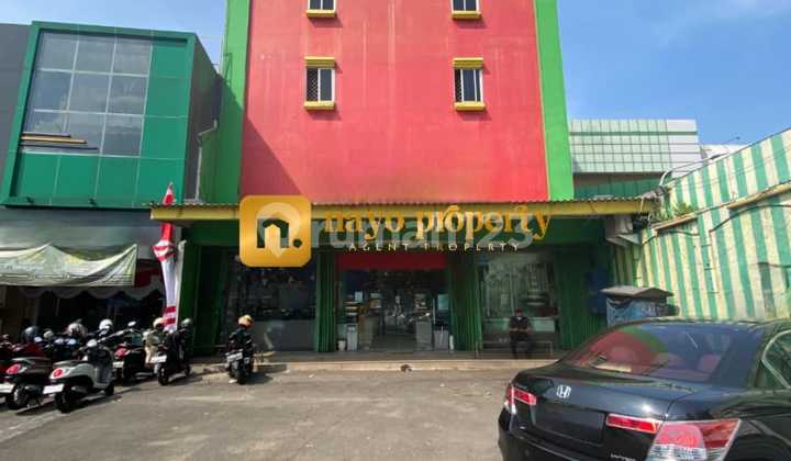 Ready-to-Use Commercial Building Strategic Location in Pondok Bambu Ready-to-Use Commercial Building Strategic Location in Pondok Bambu