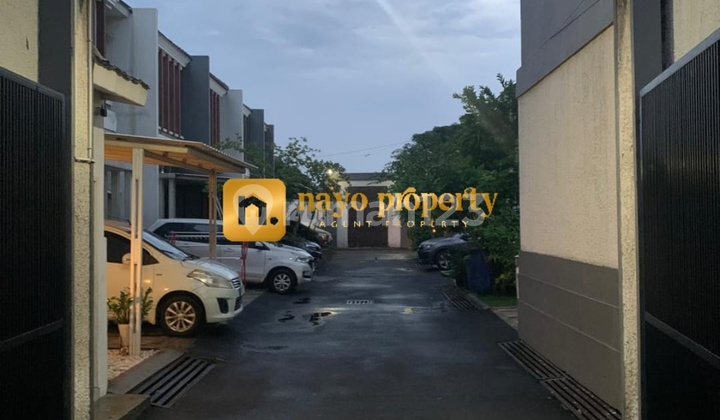 Rumah Pojok Cluster Full Furnished Di Jatiwaringin Raya Bekasi