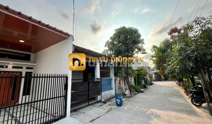 Nice Ready-to-Occupy House in a Cluster at Pondok Kelapa, Duren Sawit Nice Ready-to-Occupy House in a Cluster at Pondok Kelapa, Duren Sawit