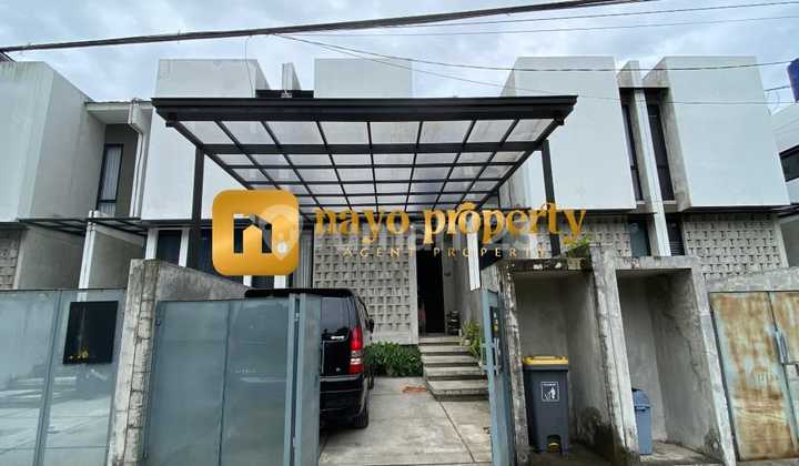 Beautiful Aesthetic Strategic House on Margonda Raya, Depok City Beautiful Aesthetic Strategic House on Margonda Raya, Depok City