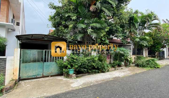 Rumah Lama Dalam Komplek Strategis Di Bulungan Blok M Kebayoran Rumah Lama Dalam Komplek Strategis Di Bulungan Blok M Kebayoran