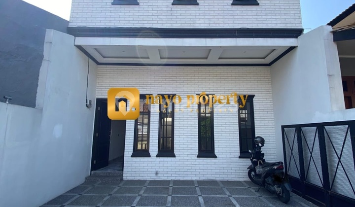 New Ready-to-Occupy House Near Brigif Toll Road in Gandul, Cinere, Depok City