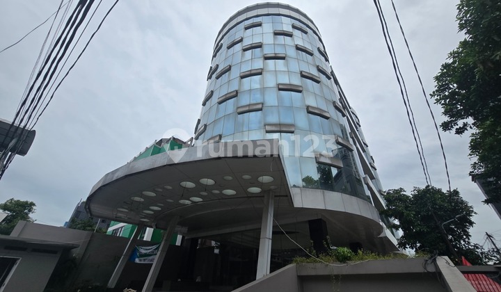 Disewakan Gedung Baru Strategis Dekat Public Transport