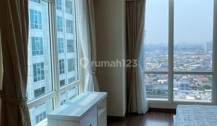 Kensington Royal Suite Unit Cantik 3 BR Siap Huni Furnished 1