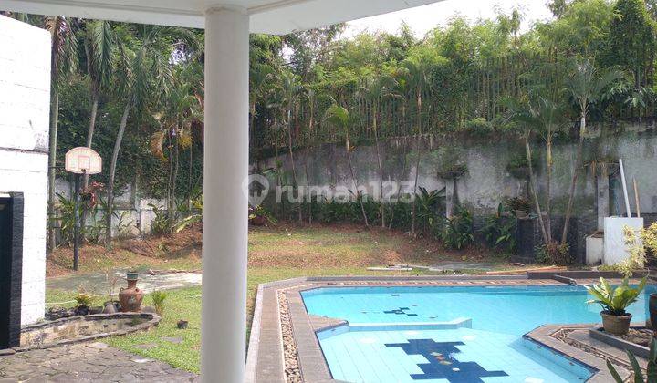 Ada Kolam Renang Rumah 2 Lantai Bagus Area Perumahan Tenang 1