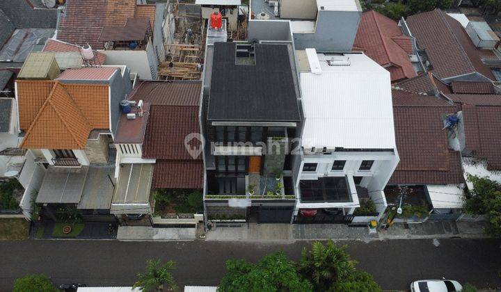 Brand New Rumah Minimalis Modern 3 Lantai Pondok Indah