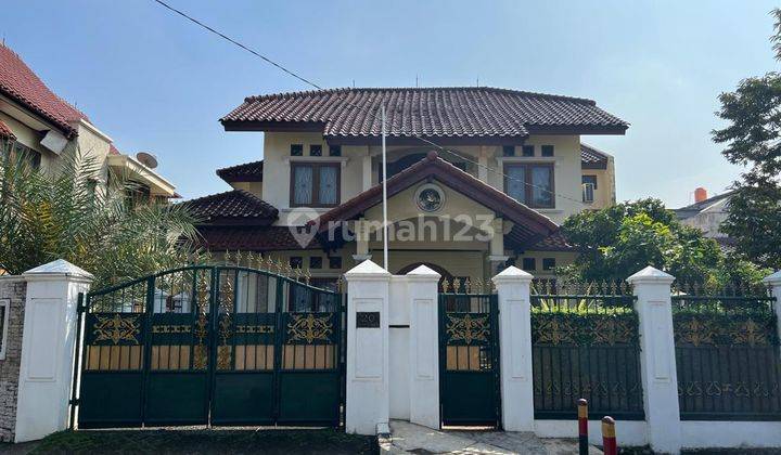 Dijual Rumah Klasik 2 Lantai Dekat LRT Cikoko, Pengadegan Jak Sel 2