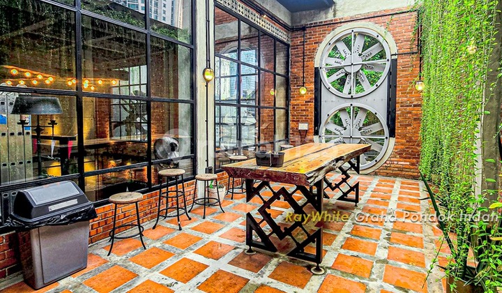 Dijual Rumah Mewah Desain Industrial Kuningan Jakarta Selatan