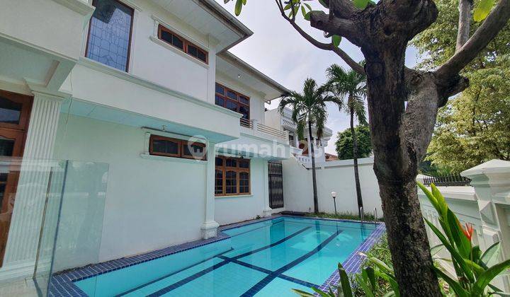 Harga Termurah Rumah Bagus 2 Lantai Ada Kolam Renang 1