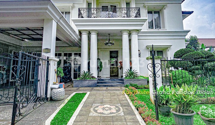 Dijual Rumah Mewah Cantik Asri Posisi Hook Menteng, Bintaro