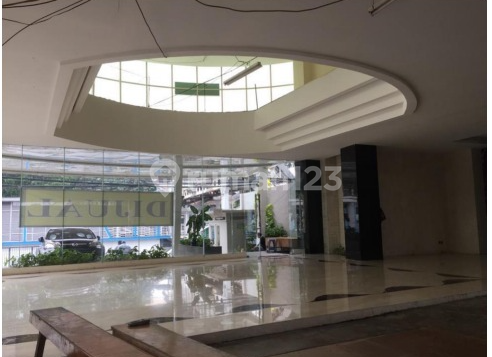 Dijual Bangunan 7,5 Lantai Di Jalan Utama Untuk Kantor, Klinik 