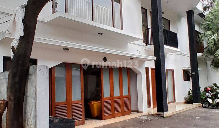 Dekat Kemang Townhouse 2 Lantai Bagus Private Pool Pejaten 1