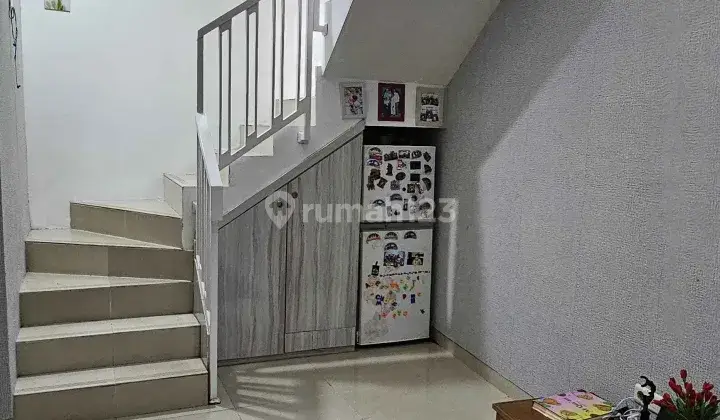 Bonus Furniture Lengkap Rumah Cantik 2 Lantai Dalam Cluster 1