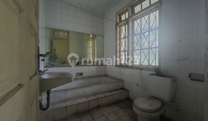 Dijual Rumah Hitung Tanah Lokasi Strategis Dekat Senopati 