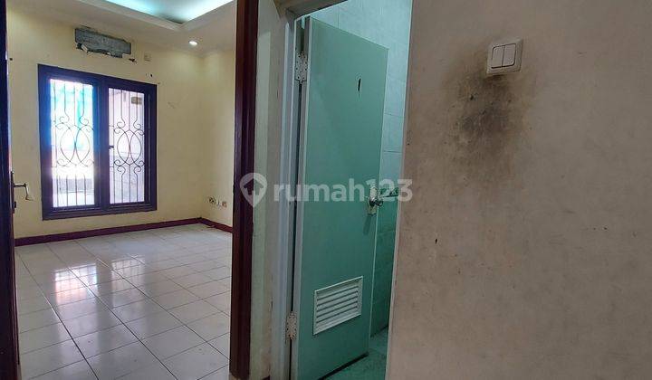 Jual Bu Rumah Tua Hitung Tanah, Jalan Lebar 2,5 Mobil, Komplek di Jl. Arteri Kelapa Gading 2