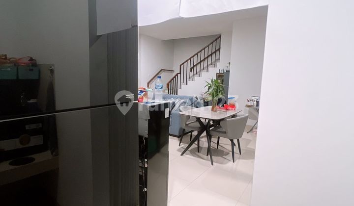 For Rent Large House in Blizfield Cluster, BSD For Rent Large House in Blizfield Cluster, BSD