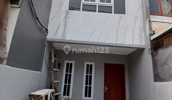 Rumah Modern di Taman Palem Lestari, Jakbar 2+1 Kt, Shm, Harga Terjangkau  1