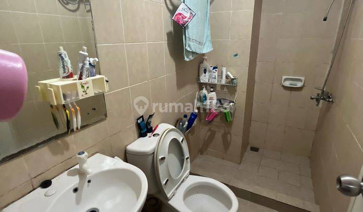 Hot Deal Apartemen Medit 2 Full Furnish, 4 Kamar Turun Harga, Rp 1,05 M Nego  2