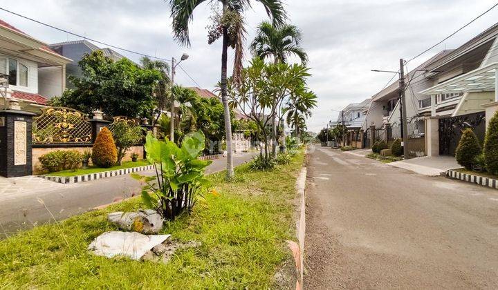 Dijual Rumah Dharmahusada Mas di jalan Boulevard 
 2