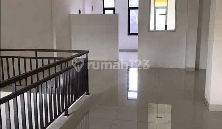 3-Story Shop House Ready to Use, Suitable for Business in Sector 1 Bintaro | KH 2