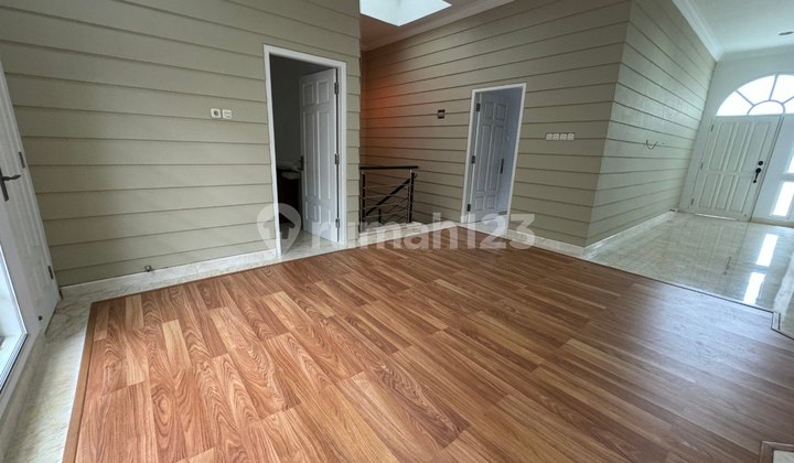 Rumah 2 Lantai Dijual Sangat Strategisdan Termurah 2