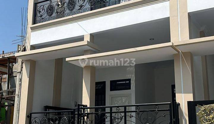 Dijual Rumah Baru di Boulevard Hijau Harapan Indah Bekasi Kota, Jawa Barat 1