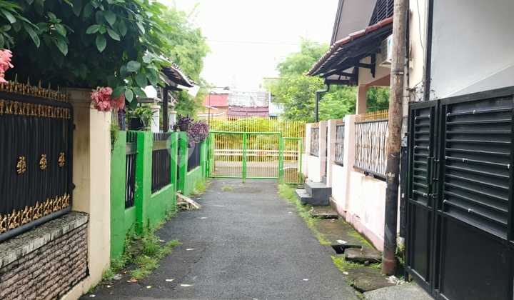 Di Sewakan Rumah Bagus dan Bersih Jalan 1 Mobil Longgar Bebas Banjir Tebet Dalem Jakarta Selatan 2