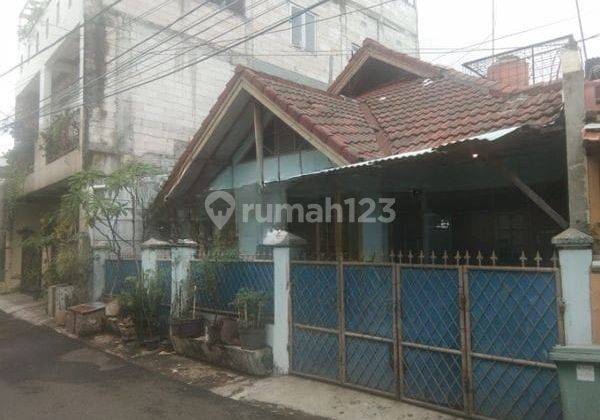 Rumah Lama Harus Renovasi Lokasi Strategis Rawamangun 1