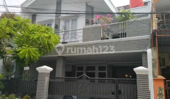 For sale, nice and clean house in Johar Baru, Central Jakarta. For sale, nice and clean house in Johar Baru, Central Jakarta.