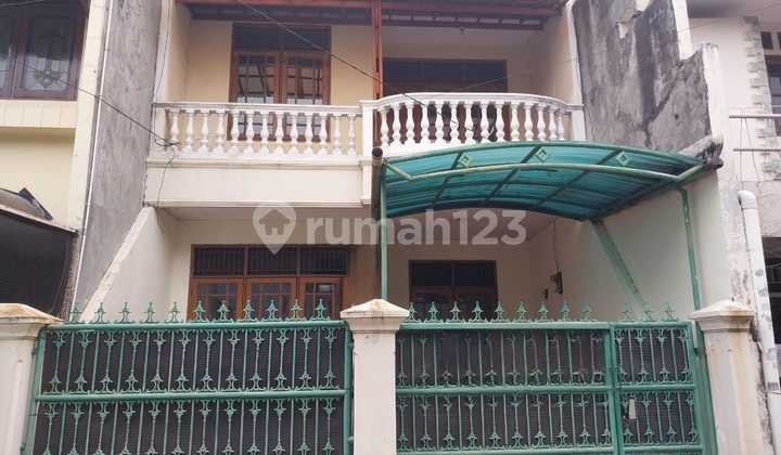 For Sale, Ready-to-Live-in House in Rawamangun, East Jakarta, Area