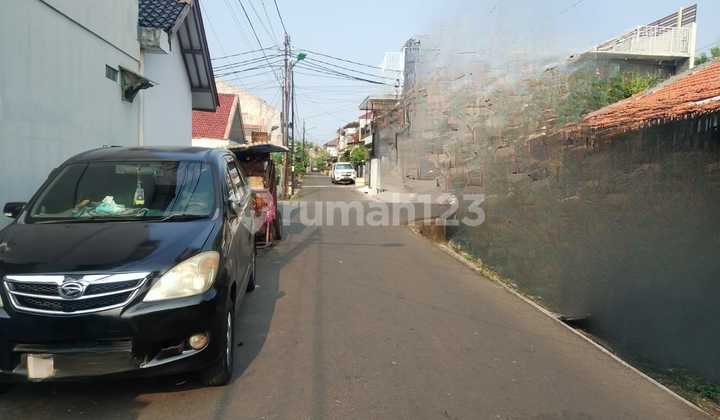 For Quick Sale House Needs Minor Renovation Rawamangun East Jakarta 2