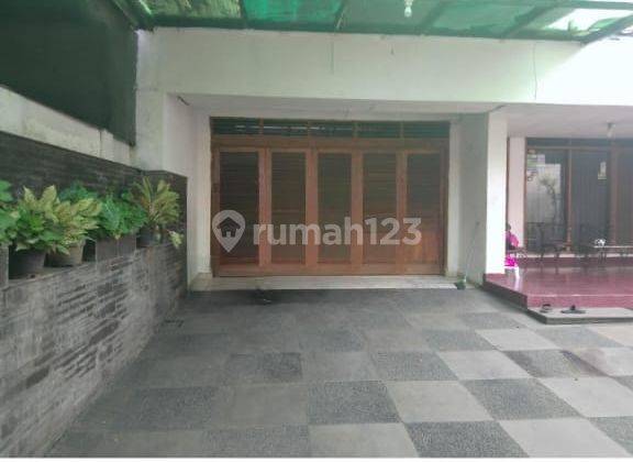 Rumah 1,5Lt Tebet Dalem Lokasi Strategis Pinggir Jalan Bagus Untuk Usaha Kuliner,perkantoran,showroom Mobil Dll 1