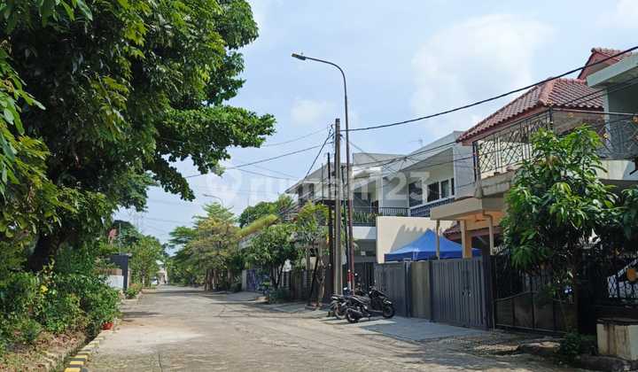 For sale 2-story house needs minor renovation Eramas 2000, East Jakarta 2