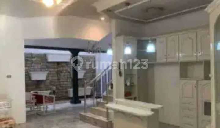 D sewakan rumah 2Lt Semi purnis Cipinang baru dekat rawamangun jakarta timur