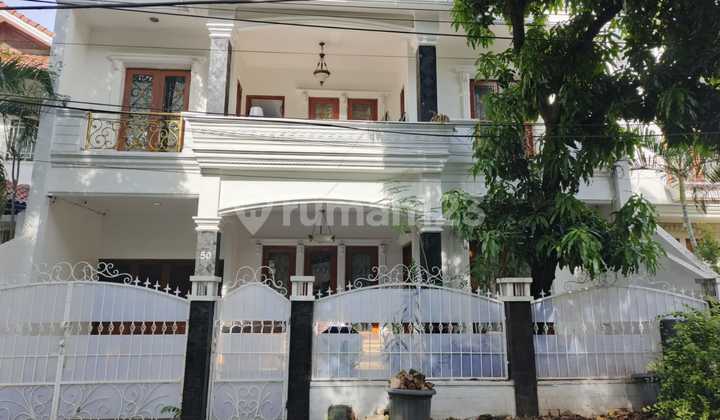 D Sewakan Rumah Bagus dan Bersih Rawamangun Jakarta Timur 2,5 Lantai, Furnished D Sewakan Rumah Bagus dan Bersih Rawamangun Jakarta Timur 2,5 Lantai, Furnished