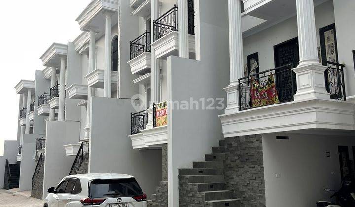 [for Sale] Town House Modern Classic Jagakarsa 1 Raya  2